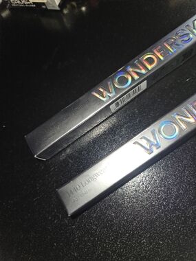 Wonderskin Longwear Waterproof Eyeliner, Both colors are Pine. Price is per box.